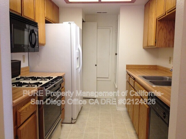 799 Brookstone Rd Chula Vista, CA 91913 photo 3