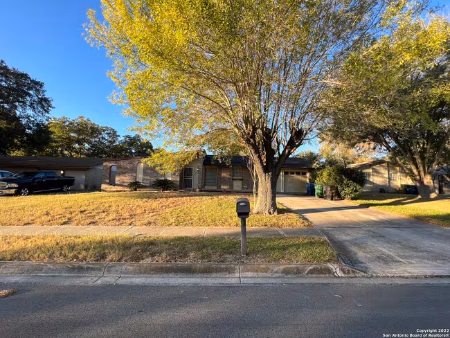5050 Sierra Madre Dr San Antonio, TX 78233 photo 2