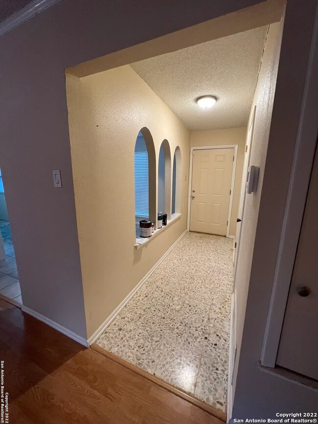 5050 Sierra Madre Dr San Antonio, TX 78233 photo 5