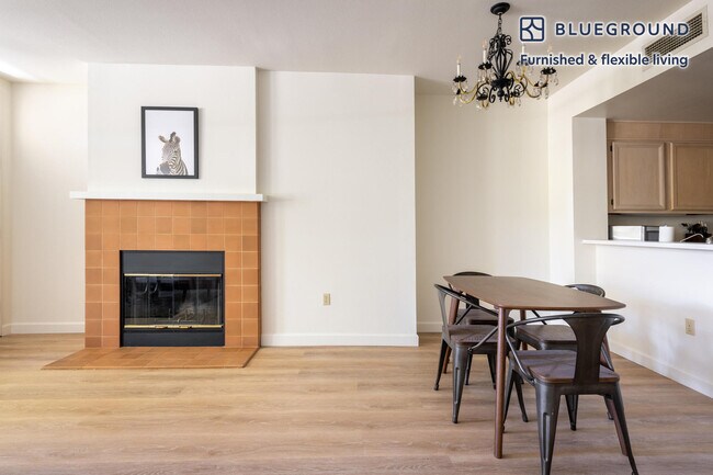 550 Ortega Ave Mountain View, CA 94040 photo 5