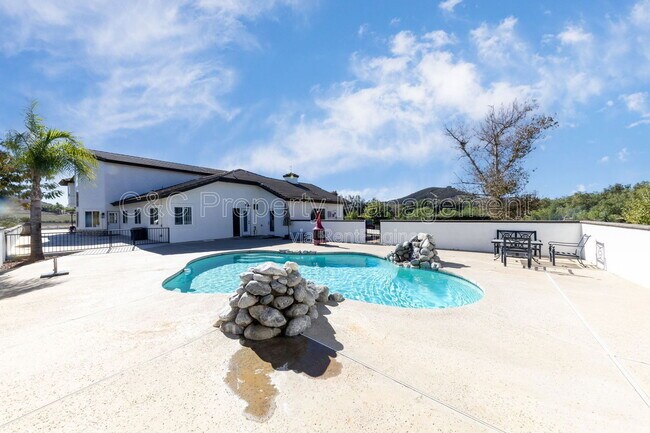 39550 Calle De Companero Murrieta, CA 92562 photo 4