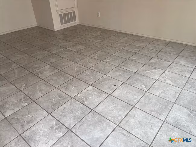 2712 Vernice Loop Killeen, TX 76549 photo 4