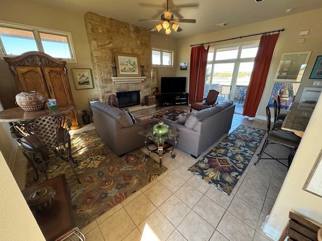 1908 Kahala Sunset Drive, Spicewood, TX 78669 photo 4
