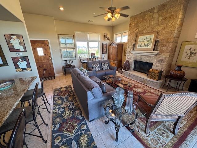 1908 Kahala Sunset Drive, Spicewood, TX 78669 photo 3