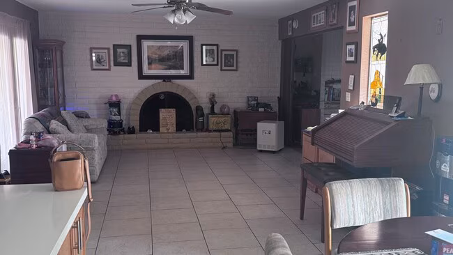 2151 N Middlecoff Dr Mesa, AZ 85215 photo 4