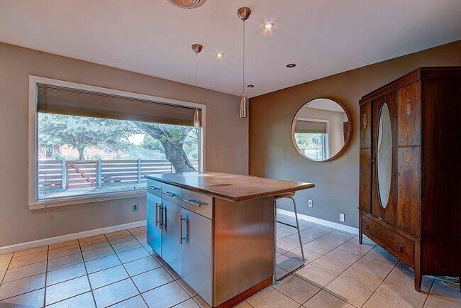 5500 Westminster Dr Austin, TX 78723 photo 5