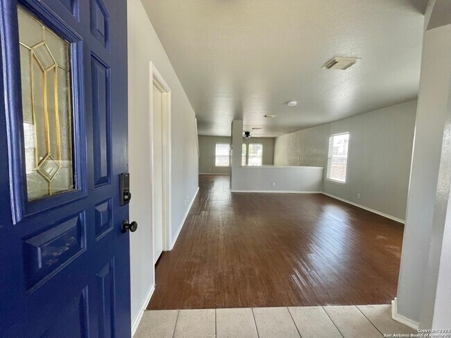 13 Palomar Hills San Antonio, TX 78238 photo 3