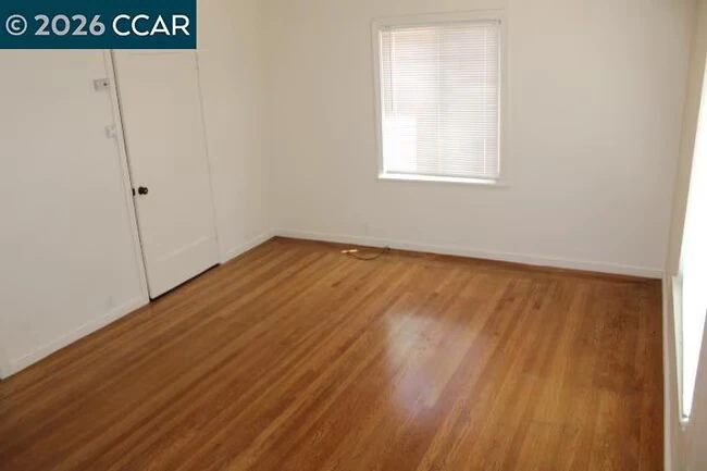 1209 Marin Ave Albany, CA 94706 photo 2