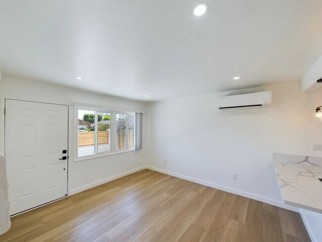3252-3254 Jemez Dr San Diego, CA 92117 photo 5