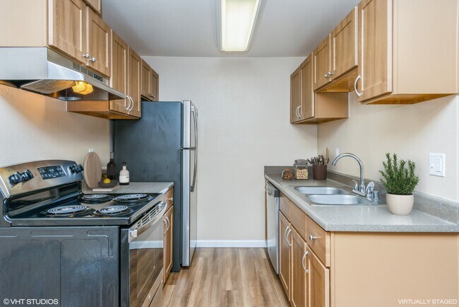 Willow Green Village photo 4