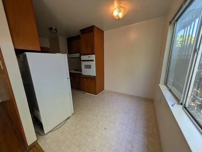 2155 Acton St Berkeley, CA 94702 photo 5