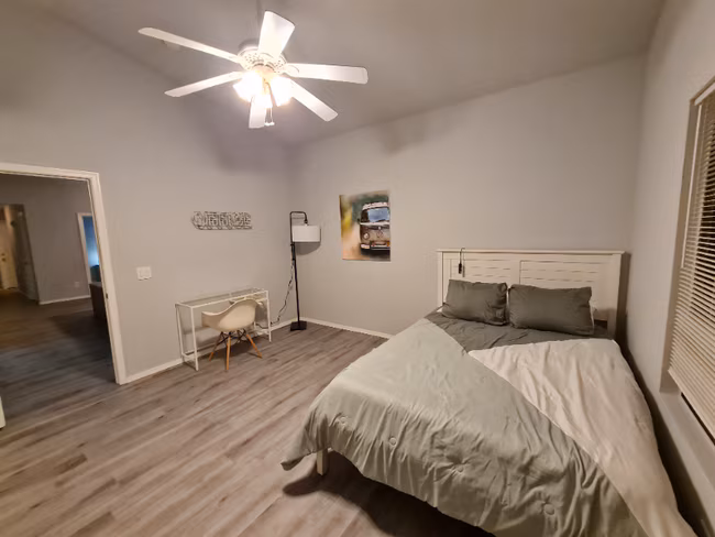 11305 West Pinehollow Drive, Surprise, AZ 85378 photo 4