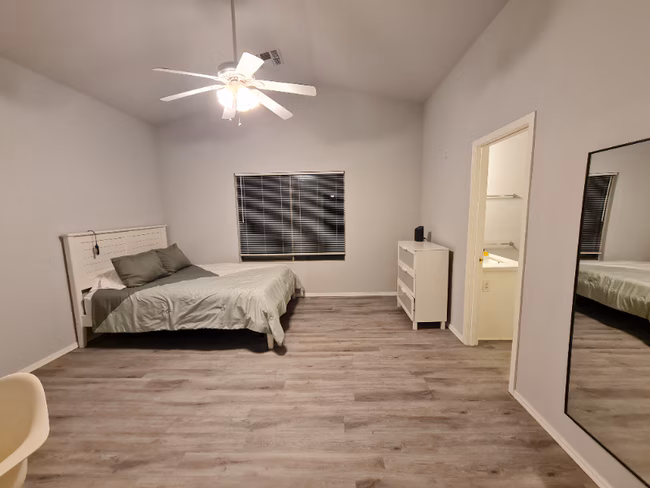 11305 West Pinehollow Drive, Surprise, AZ 85378 photo 3