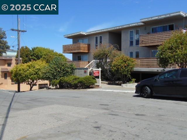 Golden Gate View Apartments photo 2