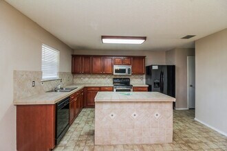 6601 Swainson Trail Arlington, TX 76002 photo 5