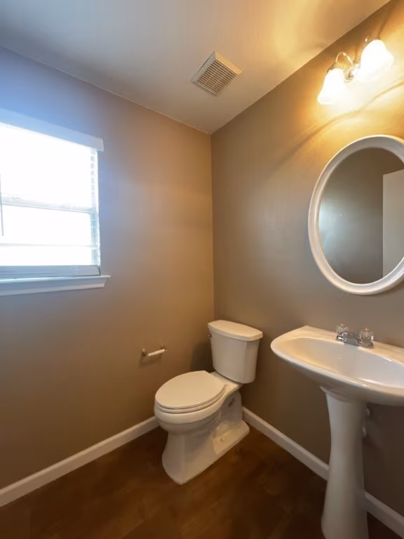 2209 Whistling Way Taylor, TX 76574 photo 4