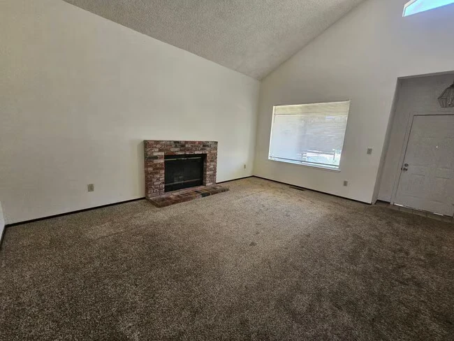 2324 Bellam Ct Santa Rosa, CA 95401 photo 5