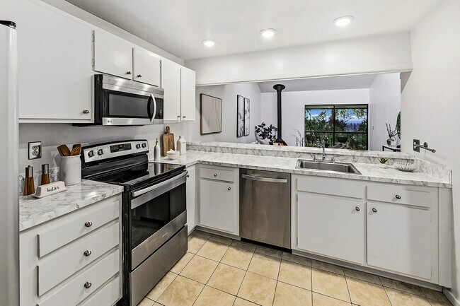 6858 139th Ave NE Redmond, WA 98052 photo 4
