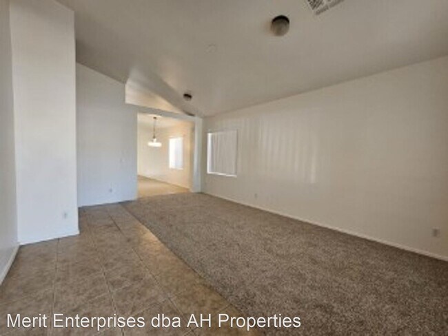 7204 S 56th Ln Phoenix, AZ 85339 photo 2