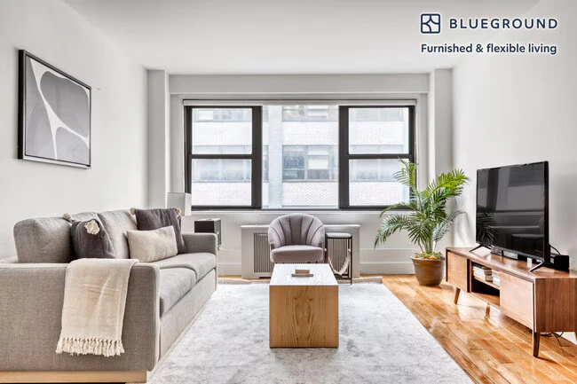 141 E 33rd St New York, NY 10016 photo 2