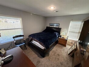 809 Sussex Dr Austin, TX 78745 photo 5
