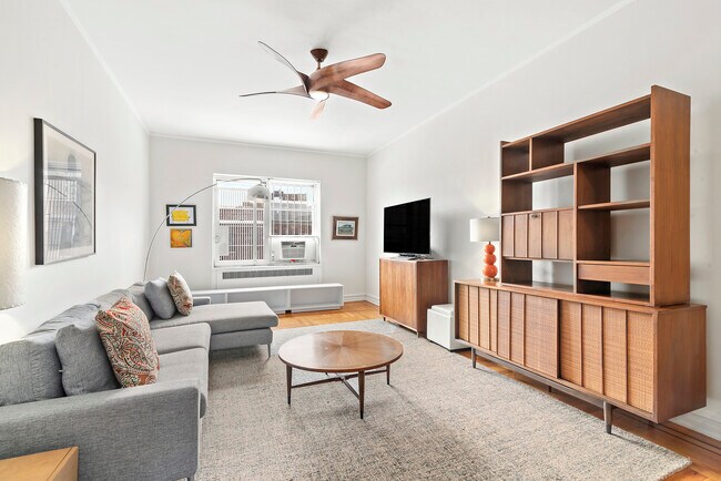 100 Bennett Ave New York, NY 10033 photo 4