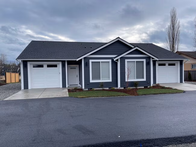 5708 79th St W Lakewood, WA 98499 photo 2