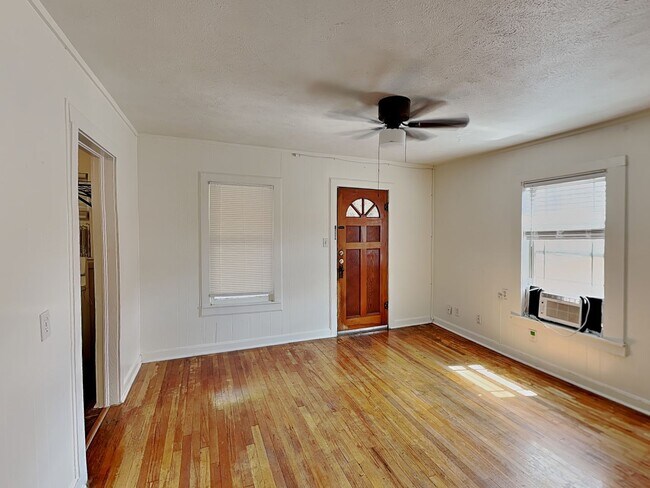 3333 W 5th St Fort Worth, TX 76107 photo 5