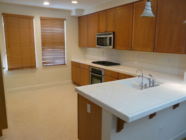 San Jose - 2 Bed, 2 Bath Condo photo 4