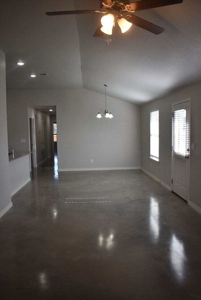 1813 Ute Trail Harker Heights, TX 76548 photo 5