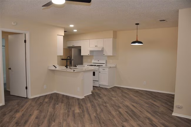 804 Osage Drive #B photo 5