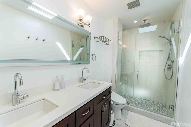 2BR/2BA Condo on Divisadero Street · San Francisco photo 5