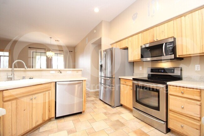 7003 S 39th Pl Phoenix, AZ 85042 photo 3