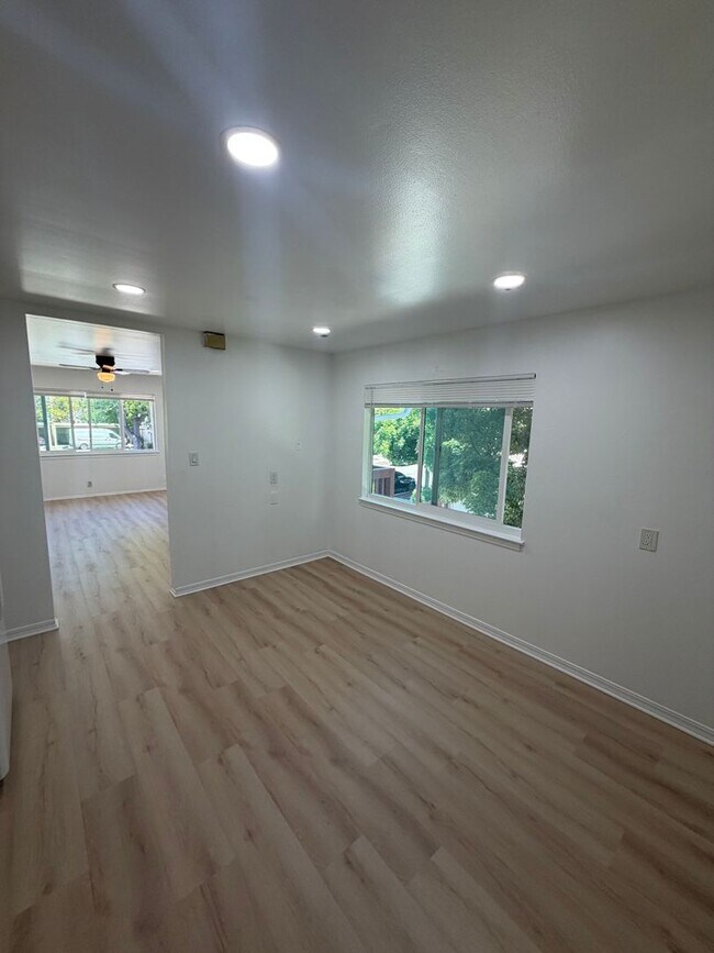 831 Opal Dr San Jose, CA 95117 photo 5