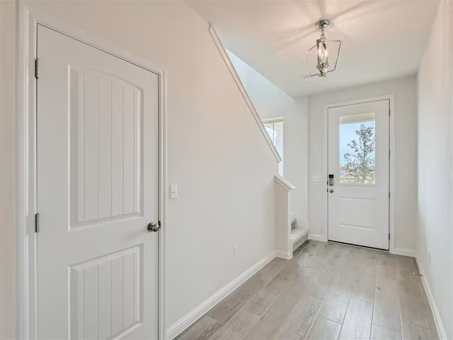 8601 McKamy Dr Austin, TX 78744 photo 3