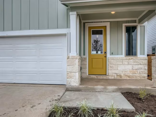 8601 McKamy Dr Austin, TX 78744 photo 2