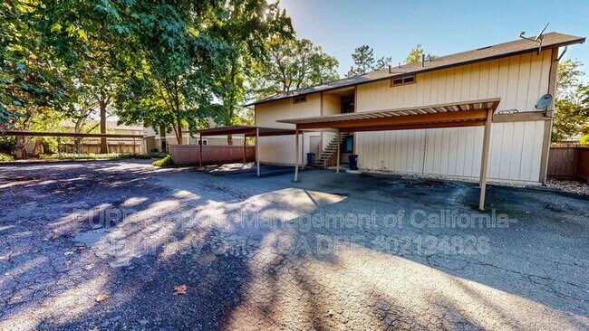 949 Camino Coronado Rohnert Park, CA 94928 photo 3