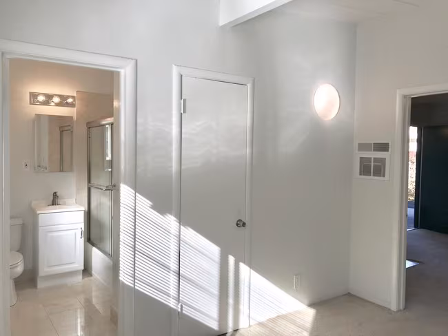 Chestnut Avenue Apartments photo 5