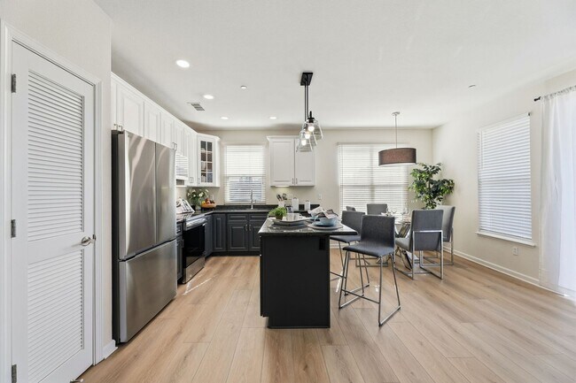 1445 Fruitdale Ave San Jose, CA 95128 photo 4