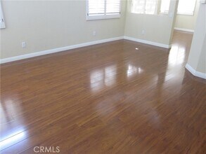 23801 Sierra Oak Dr Murrieta, CA 92562 photo 3