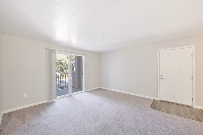 BAY VISTA AT MEADOW PARK photo 4