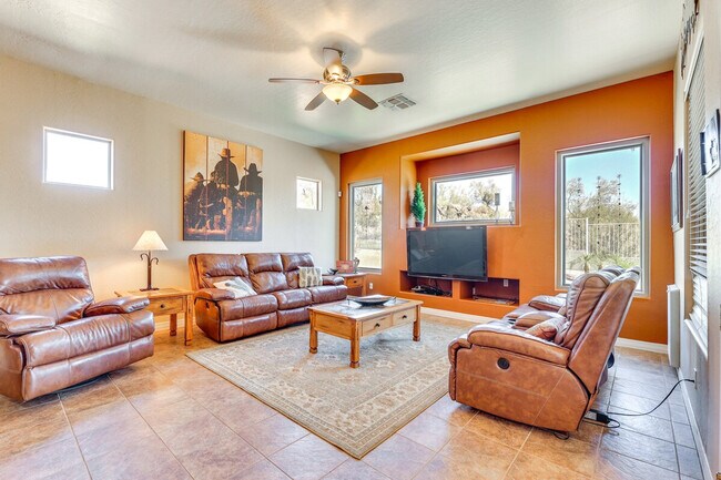 1425 N Harper Cir Mesa, AZ 85207 photo 2
