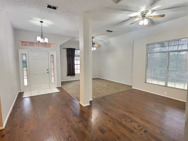 7901 Old Hickory Dr Fort Worth, TX 76182 photo 2