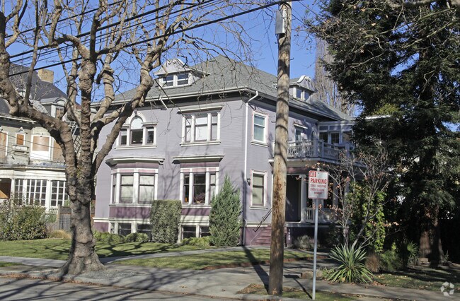 Central Ave 1625 photo 2
