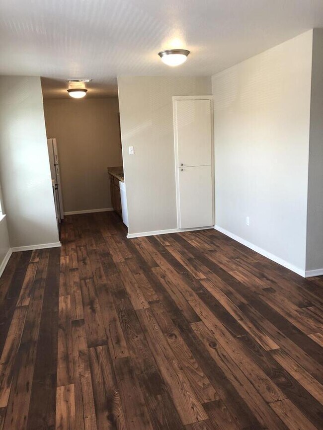 5501 Adams Dr Haltom City, TX 76117 photo 4