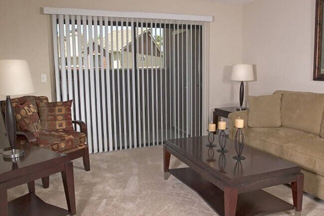 Belmont Apartments photo 2