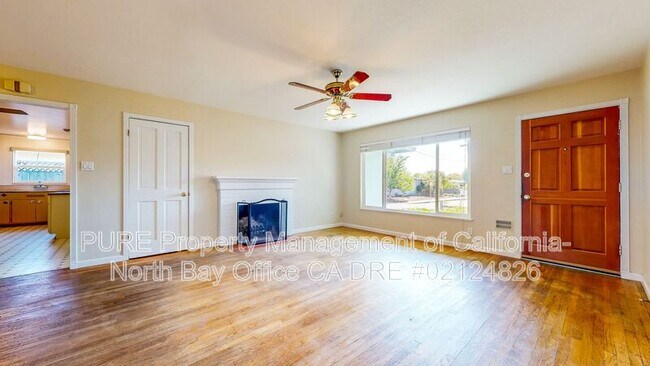 652 Corlano Ave Santa Rosa, CA 95404 photo 5