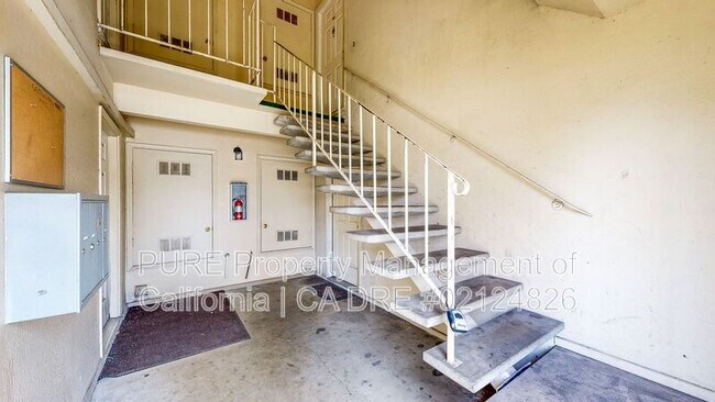 300 Stony Point Rd Santa Rosa, CA 95401 photo 3