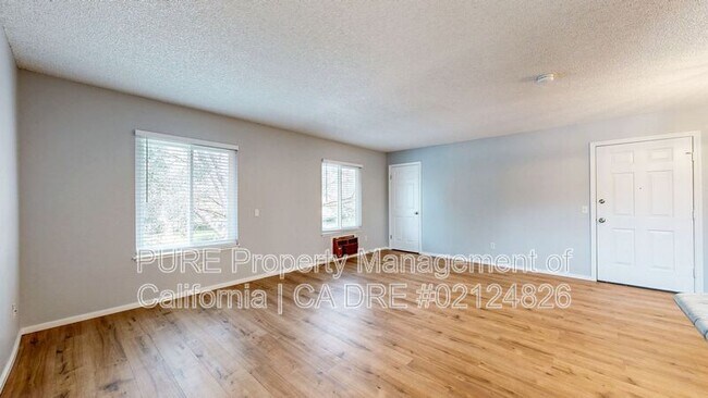300 Stony Point Rd Santa Rosa, CA 95401 photo 4