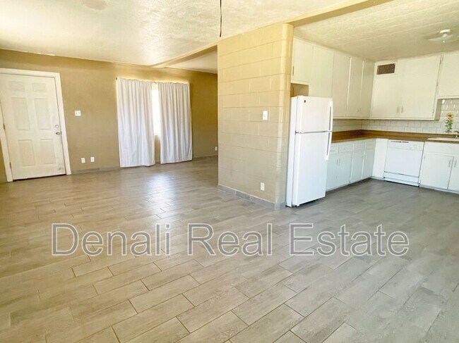 2138 E Turney Ave Phoenix, AZ 85016 photo 5